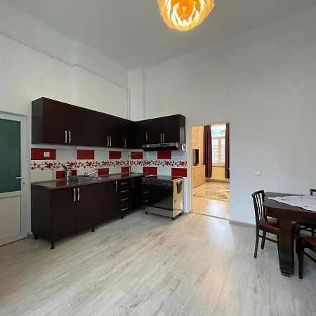 M & I Apartment 4 Târgu-Mureş Екстериор снимка